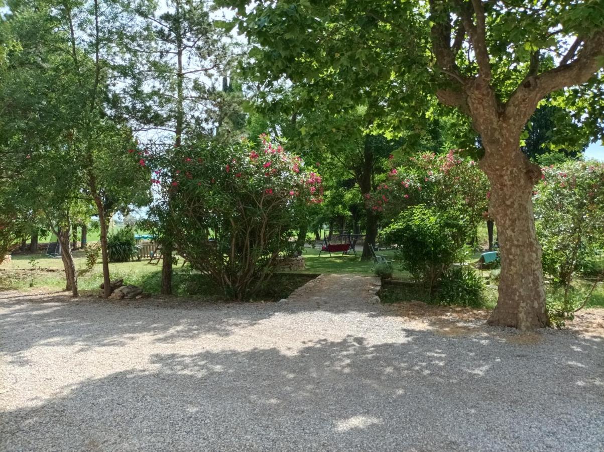 Вилла Domaine Le Piboul Fontcouverte  Экстерьер фото